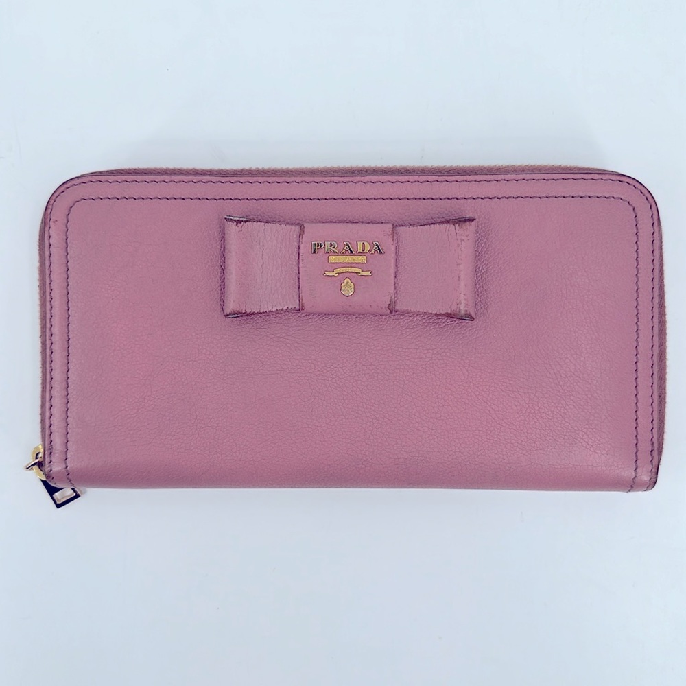 Authentic Prada Saffiano Vernice Leather Bow Zip Wallet-Pink